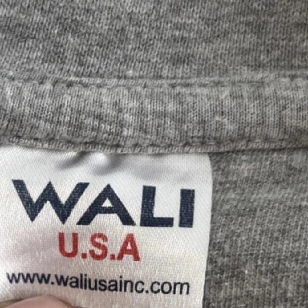 NYC New York City Crewneck Sweatshirt Gray‎ Wali USA Small Embroidered Pullover